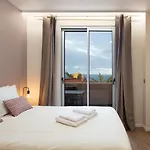 The Jolie - Apartman *