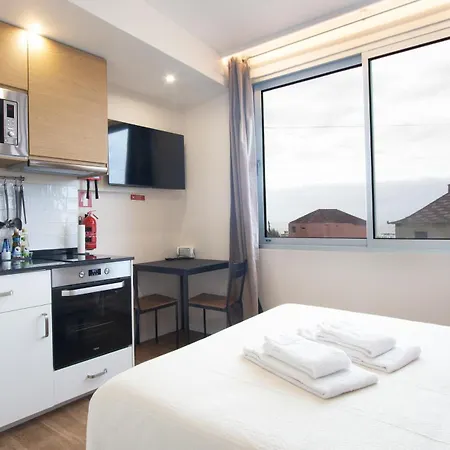 The Jolie - Porto Moniz