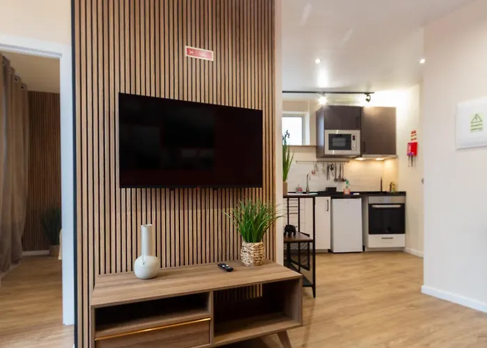 The Jolie - Porto Moniz